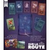 Gros plan sur les cartes de For The Story : Sur La Route, montrant des instructions et des illustrations de voyage.